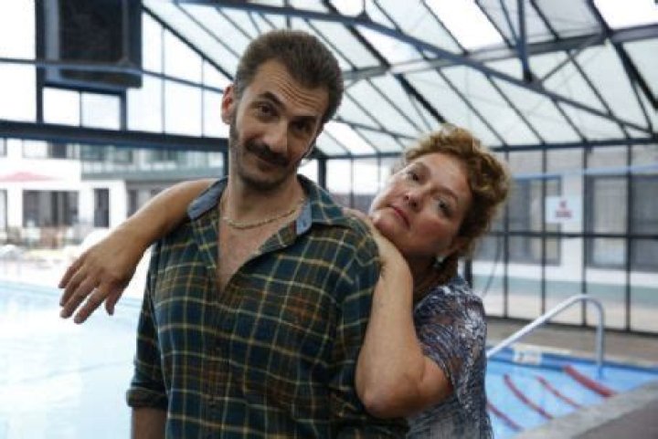 Who is Aida Turturro Dating Now