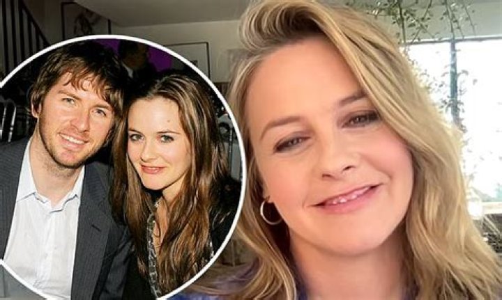 Who is Alicia Silverstone Dating Now