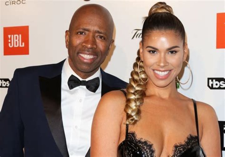 Who is Aline Bernardes Dating Now