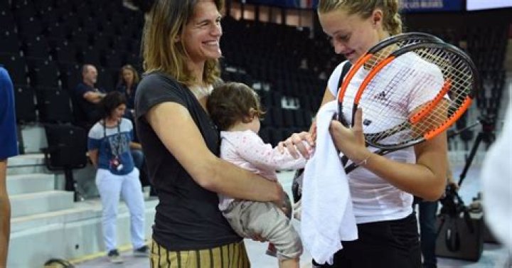 Who is Amelie Mauresmo Dating Now