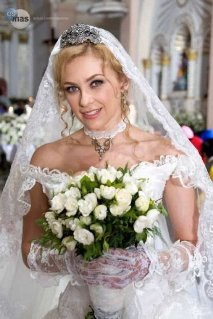 Who is Aracely Arambula Dating Now
