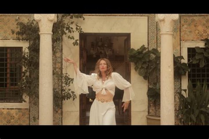 Who is Aurélie Saada Dating Now?