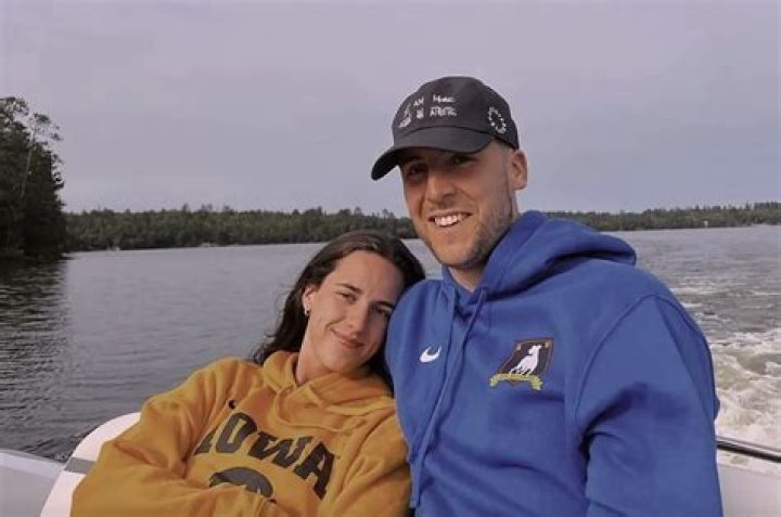 Who is Caitlin Cahow Dating Now?