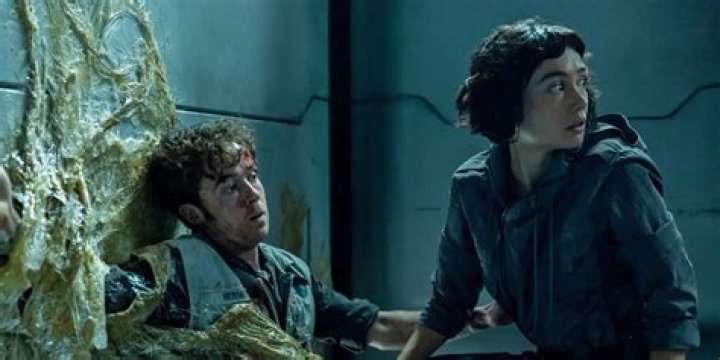 Who is Cameron Lawther Dating Now?