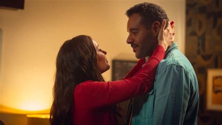 Who is Casandra Martinez Dating Now?