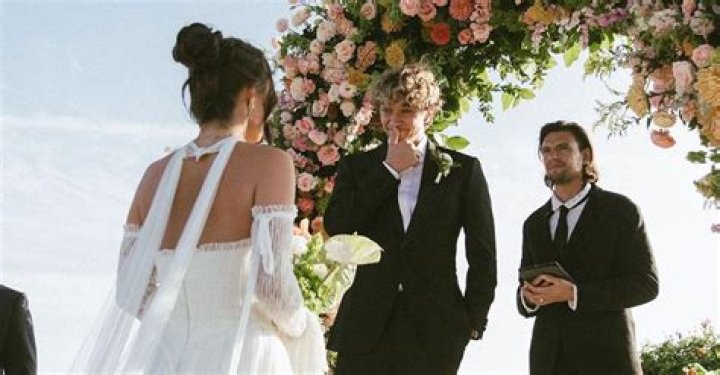 Who is Cheyne M. Coates Dating Now?