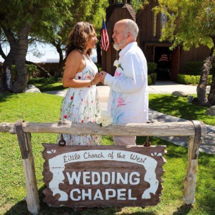 Who is Clint Howard Dating Now