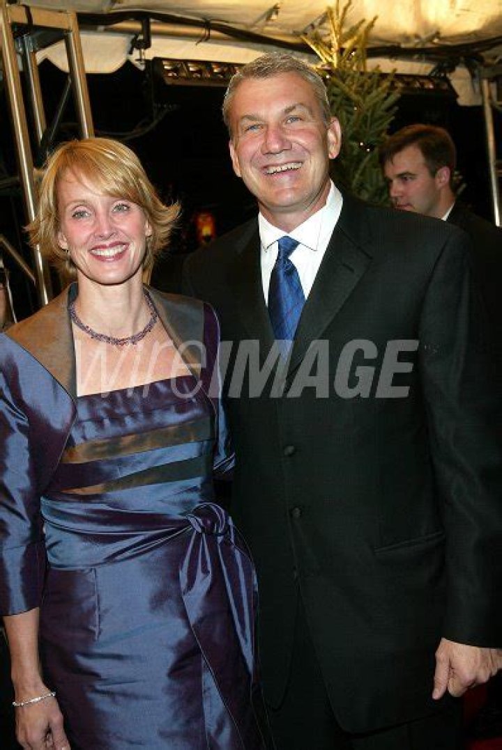 Who is Dale Jarrett Dating Now