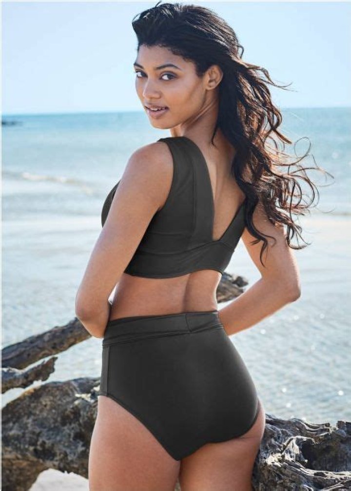 Who is Danielle Herrington Dating Now