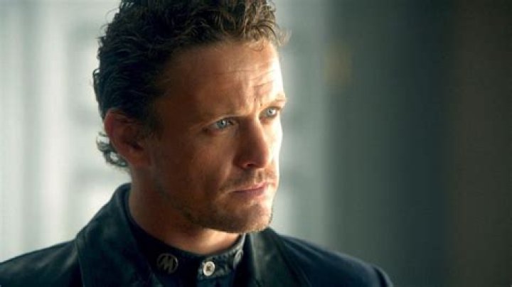 Who is David Lyons Dating Now