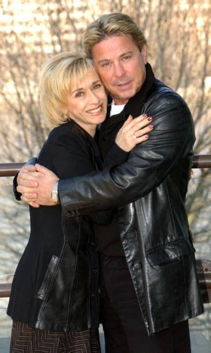 Who is David Van Day Dating Now?