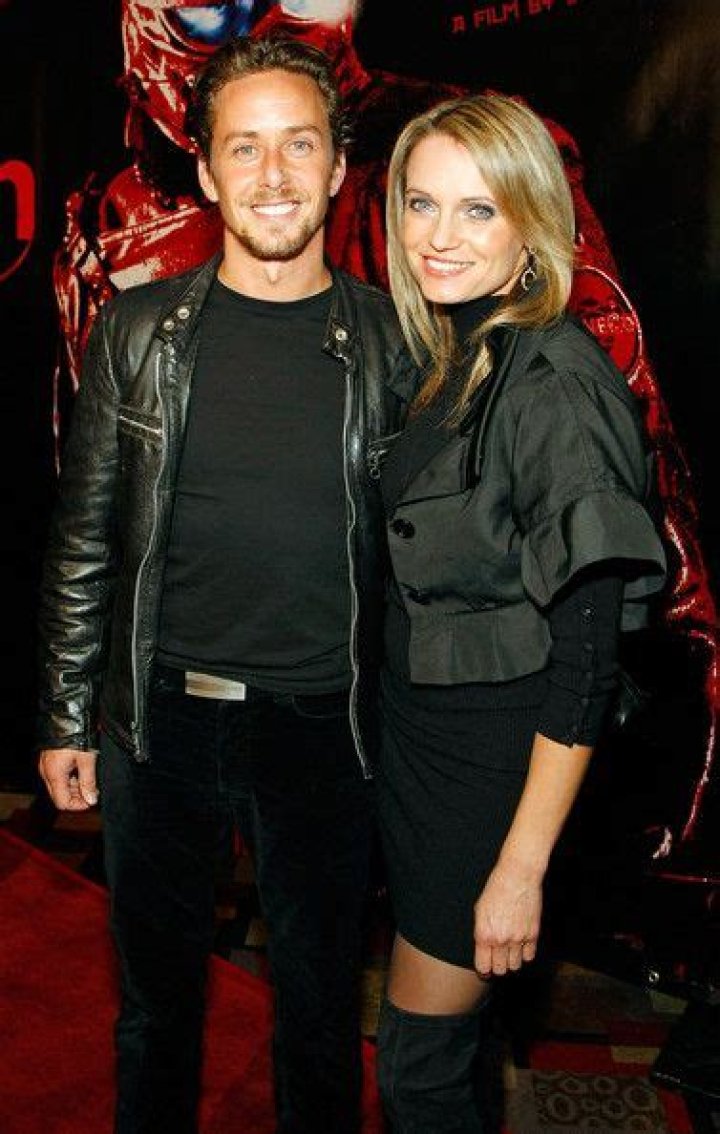 Who is Dean Armstrong Dating Now