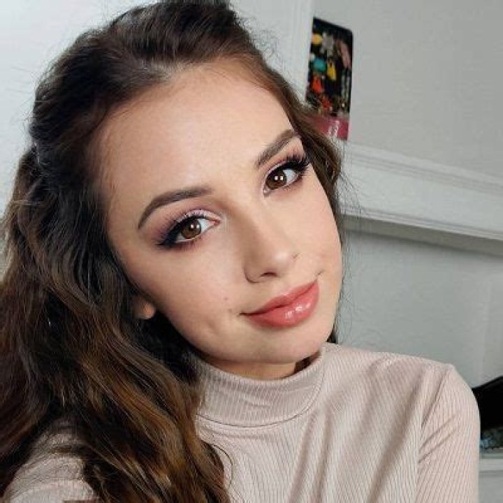 Who is Denitslava Dating Now