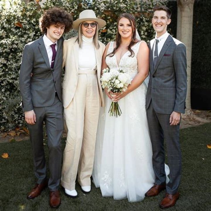 Who is Dexton Crutchfield Dating Now