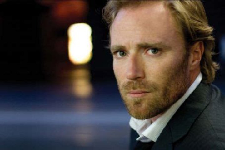 Who is Ditch Davey Dating Now?