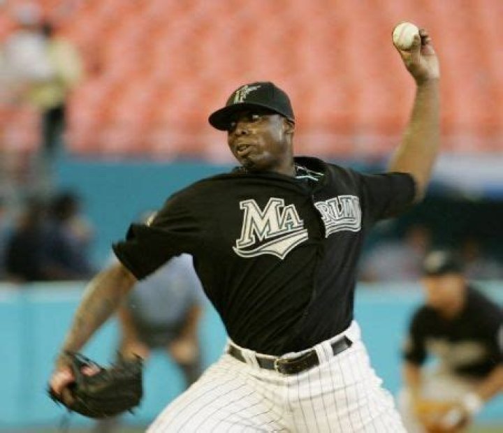 Who is Dontrelle Willis Dating Now