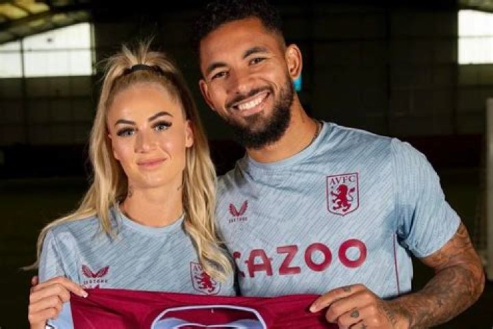 Who is Douglas Luiz Dating Now?
