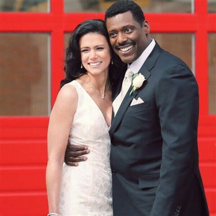 Who is Eamonn Walker Dating Now?