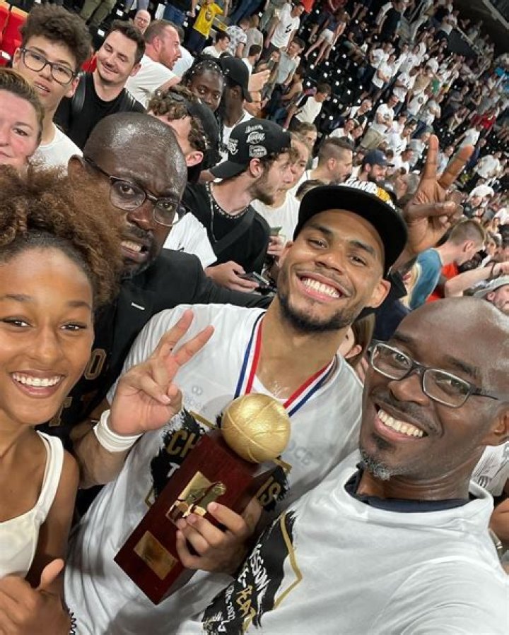 Who is Elie Okobo Dating Now?