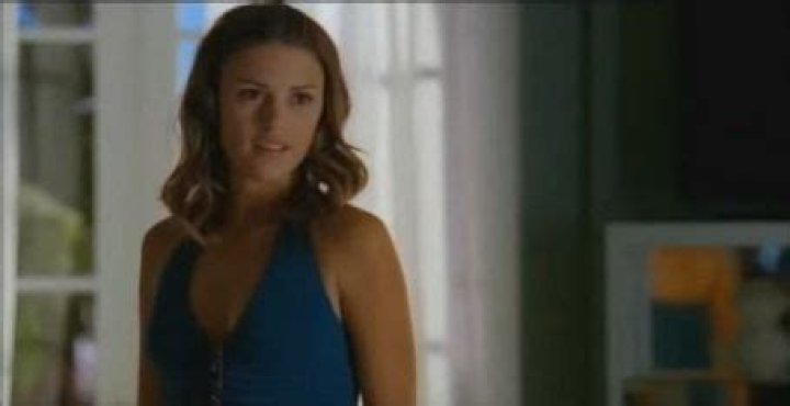 Who is Elizabeth Hendrickson Dating Now