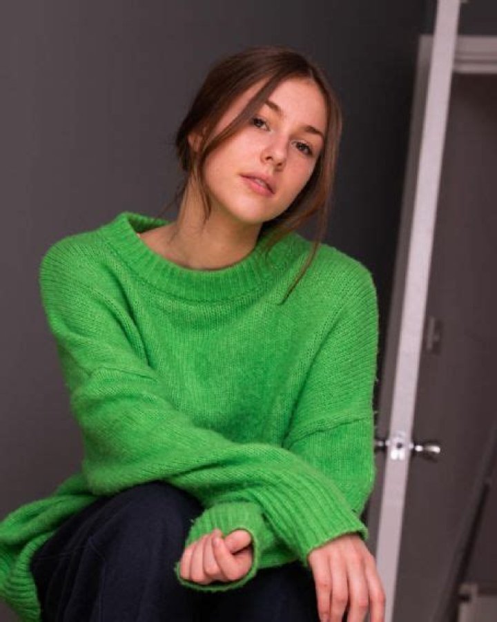 Who is Eloise Webb Dating Now?