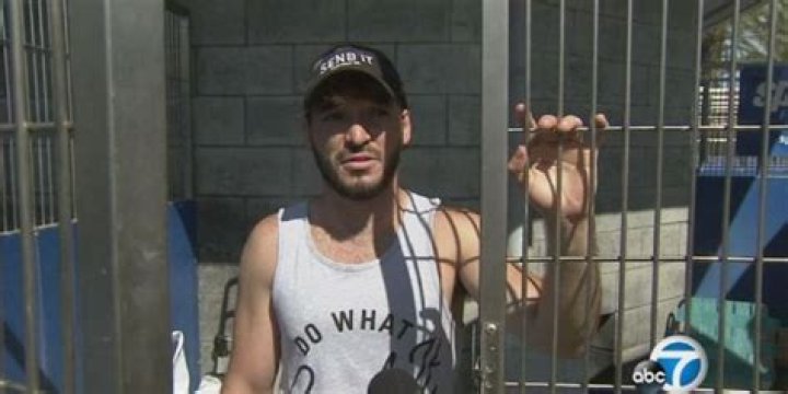 Who is Elton Castee Dating Now