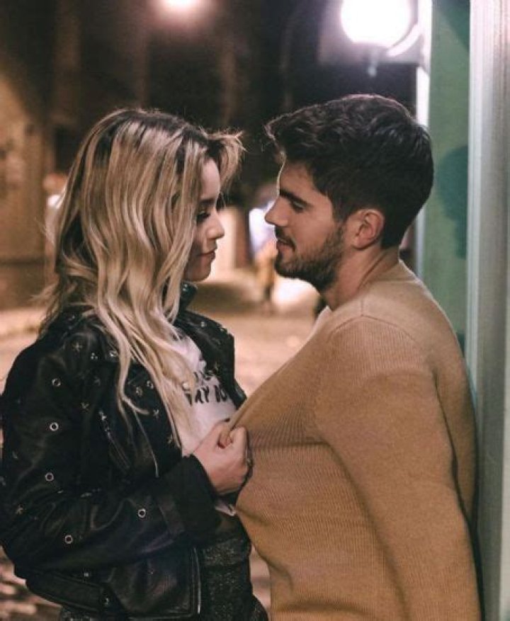 Who is Emilia Mernes Dating Now?