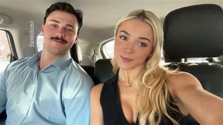 Who is Emily Grace Dunn Dating Now