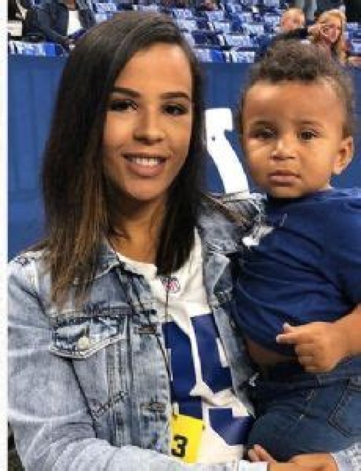 Who is Eric Ebron Dating Now?
