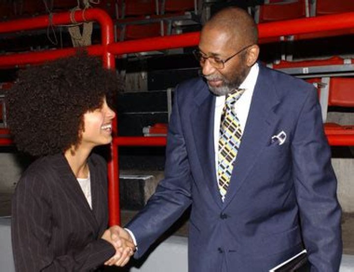 Who is Esperanza Spalding Dating Now