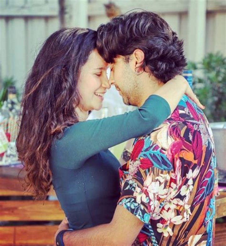 Who is Estefania Godoy Dating Now?