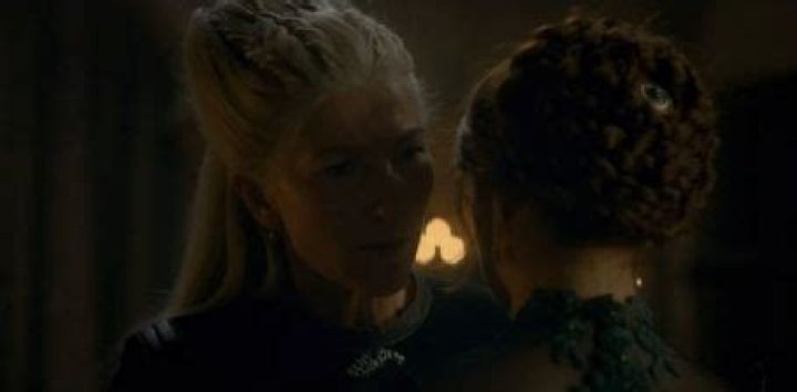 Who is Eve Best Dating Now