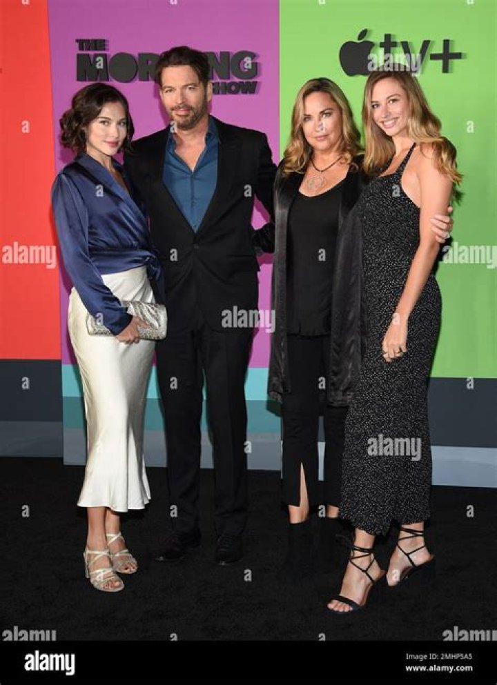 Who is Georgia Tatum Connick Dating Now