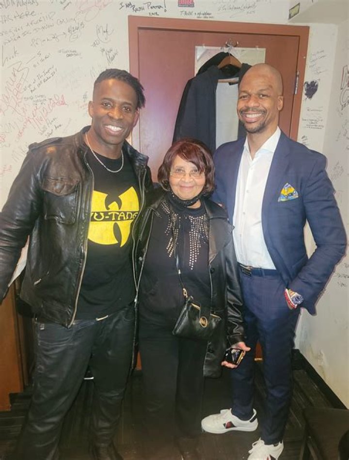 Who is Godfrey Dating Now