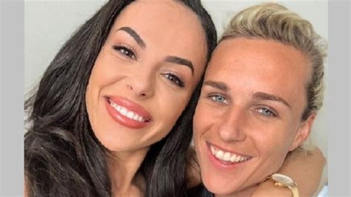 Who is Hannah Wilkinson Dating Now?