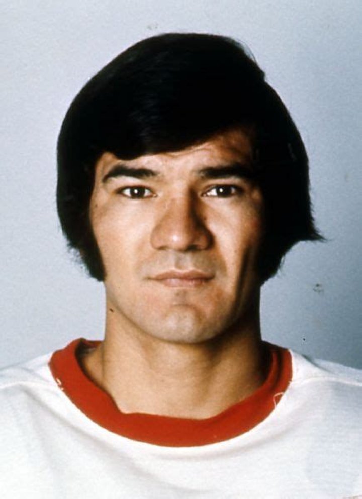 Who is Henry Boucha Dating Now?