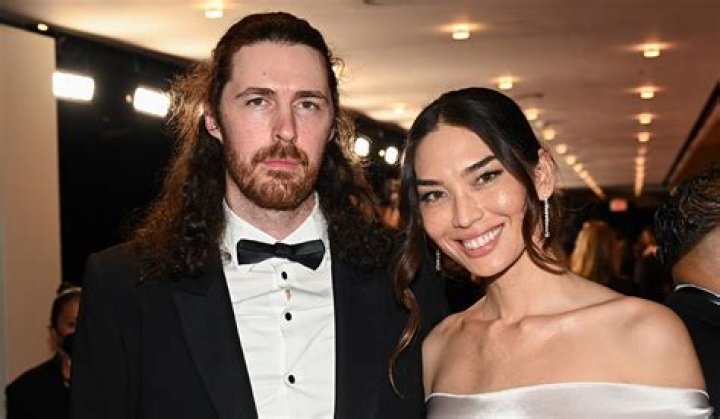 Who is Hozier Dating Now