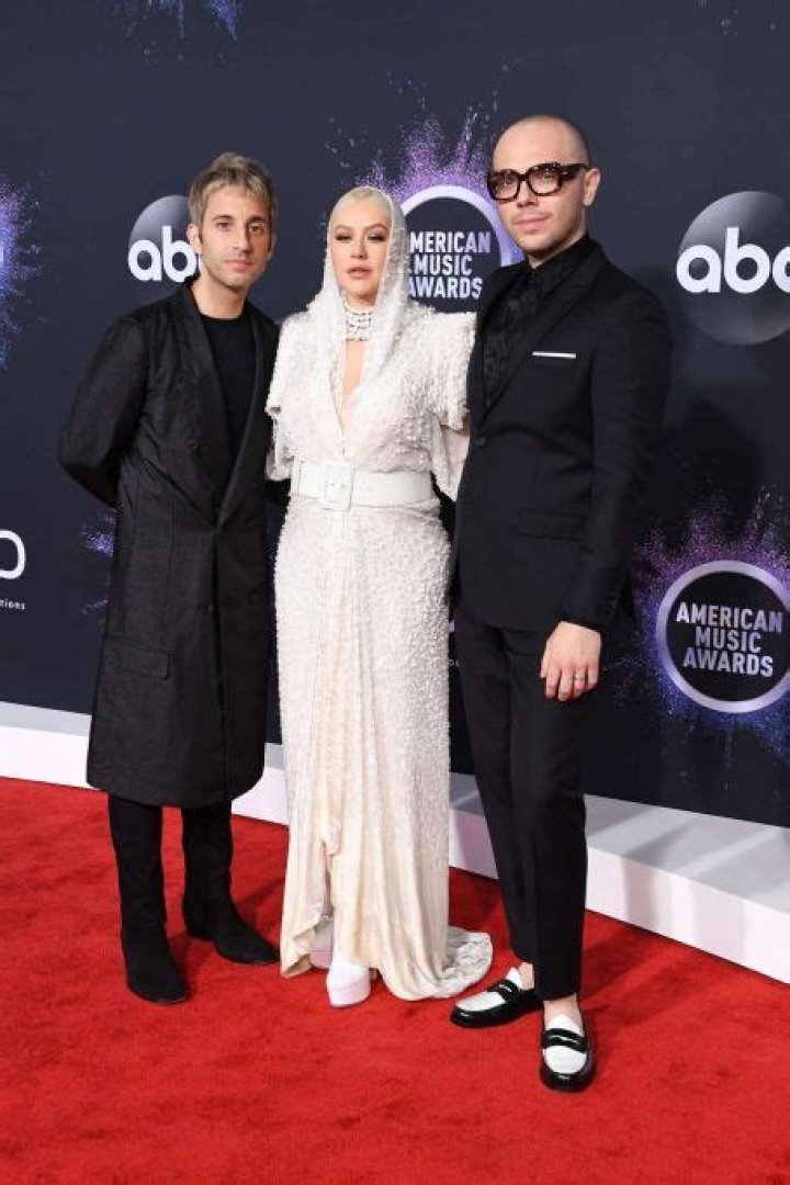 Who is Ian Axel Dating Now?