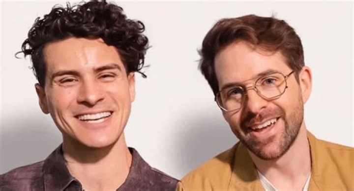 Who is Ian Beattie Dating Now?