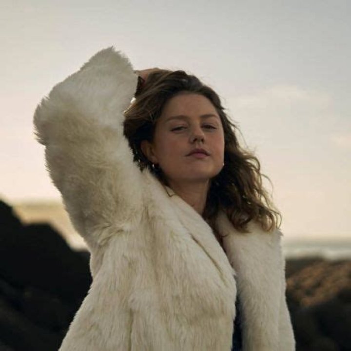 Who is Isabelle Cornish Dating Now