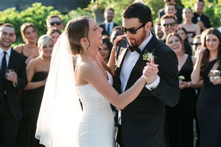 Who is Isabelle Mathers Dating Now