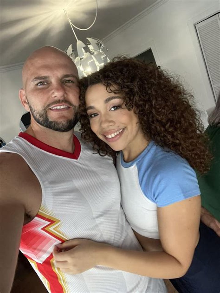 Who is J Dawg Dating Now?