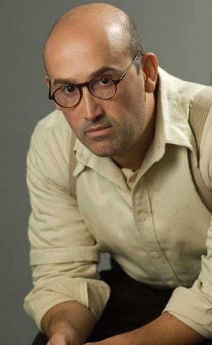 Who is Javier Camara Dating Now?