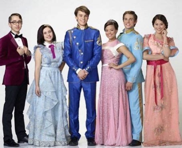 Who is Jedidiah Goodacre Dating Now