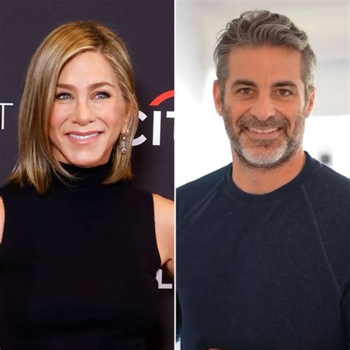 Who is Jen Johnson Dating Now?