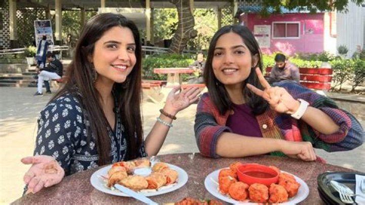 Who is Jenasha Roy Dating Now?