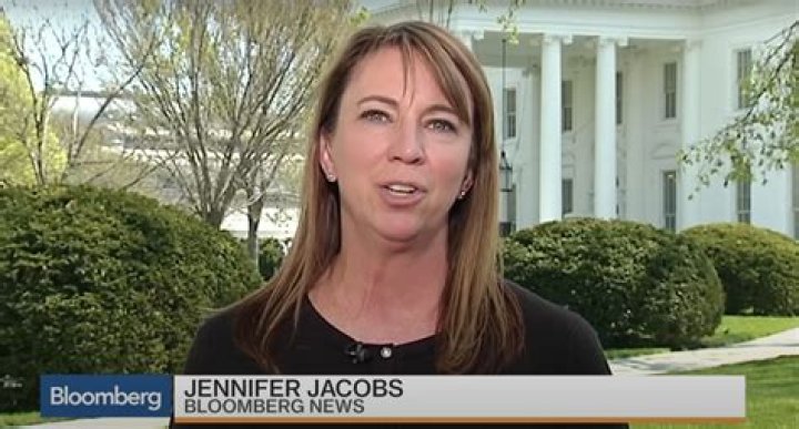 Who is Jennifer Jacobs Dating Now