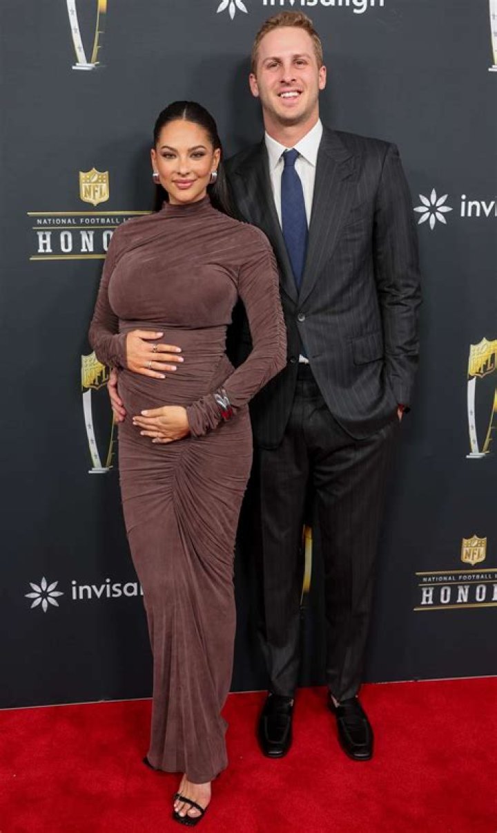 Who is Jered Weaver Dating Now