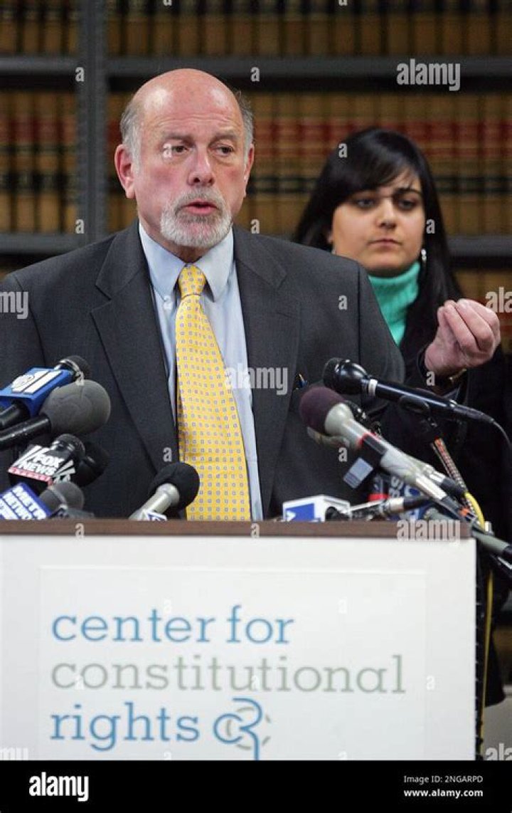 Who is Joe Piscopo Dating Now