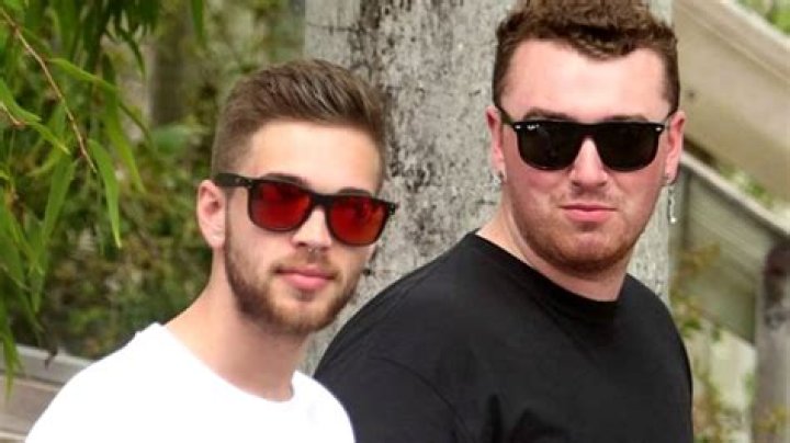 Who is Jonathan Zeizel Dating Now